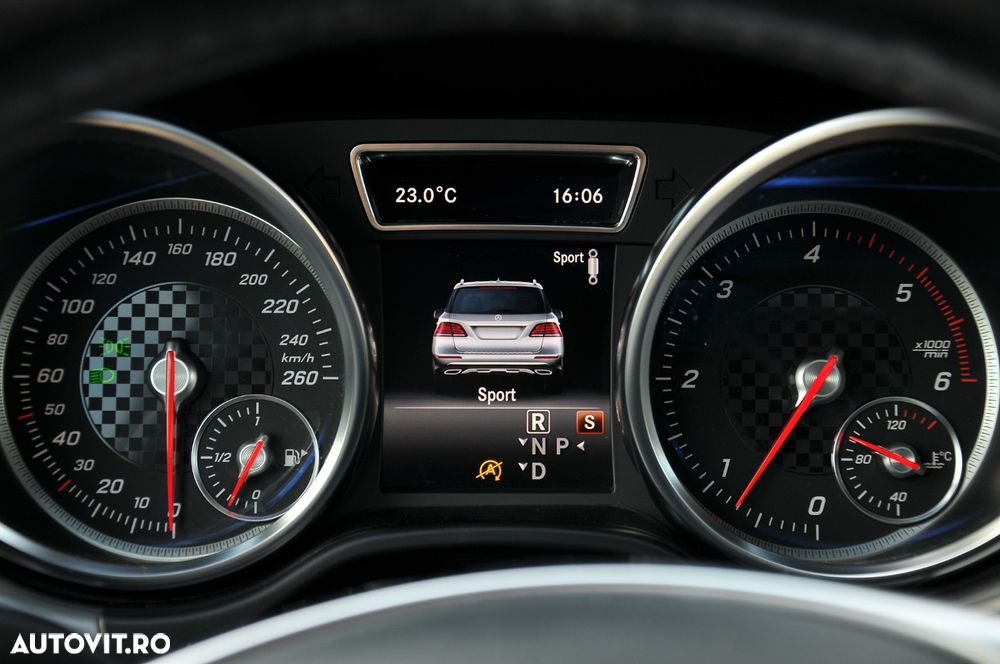 Mercedes-Benz GLE 250 d 4MATIC 9G-TRONIC AMG Line - 20