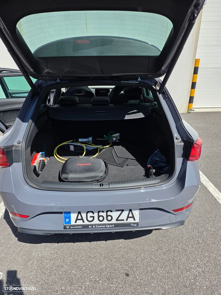 Cupra Leon 1.4 e-Hybrid VZ DSG - 9