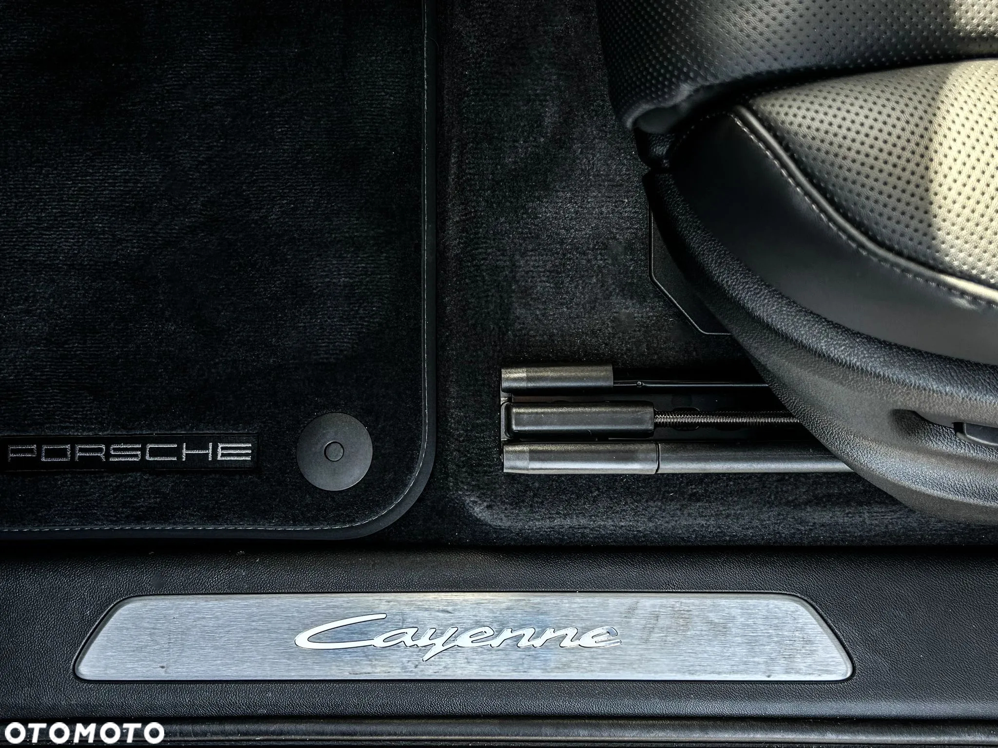 Porsche Cayenne Standard - 20