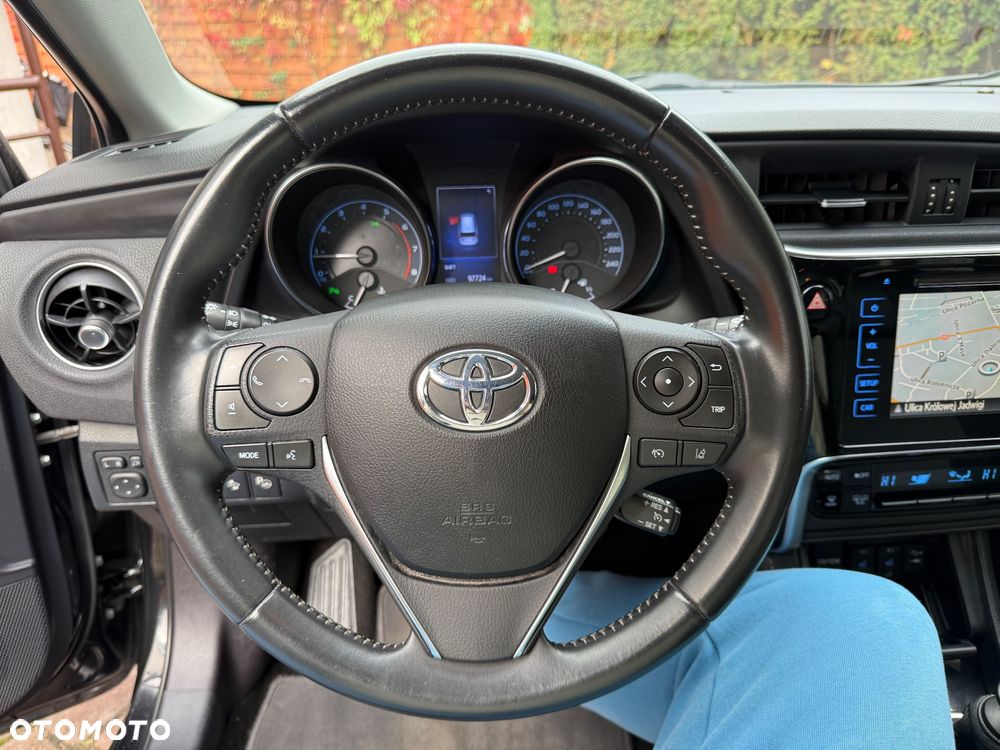 Toyota Auris 1.2 T Selection - 12