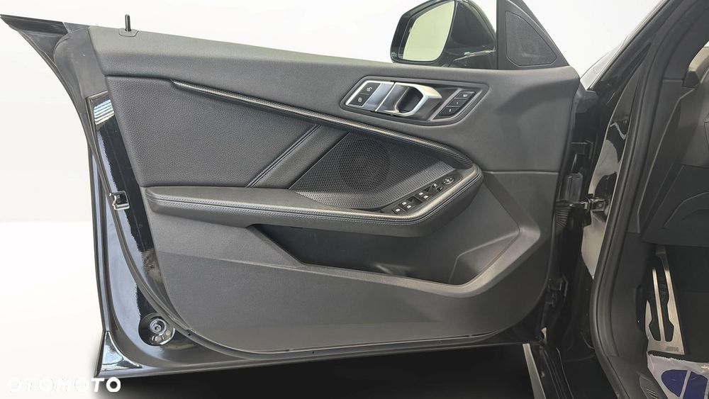 BMW Seria 2 218i M Sport - 11
