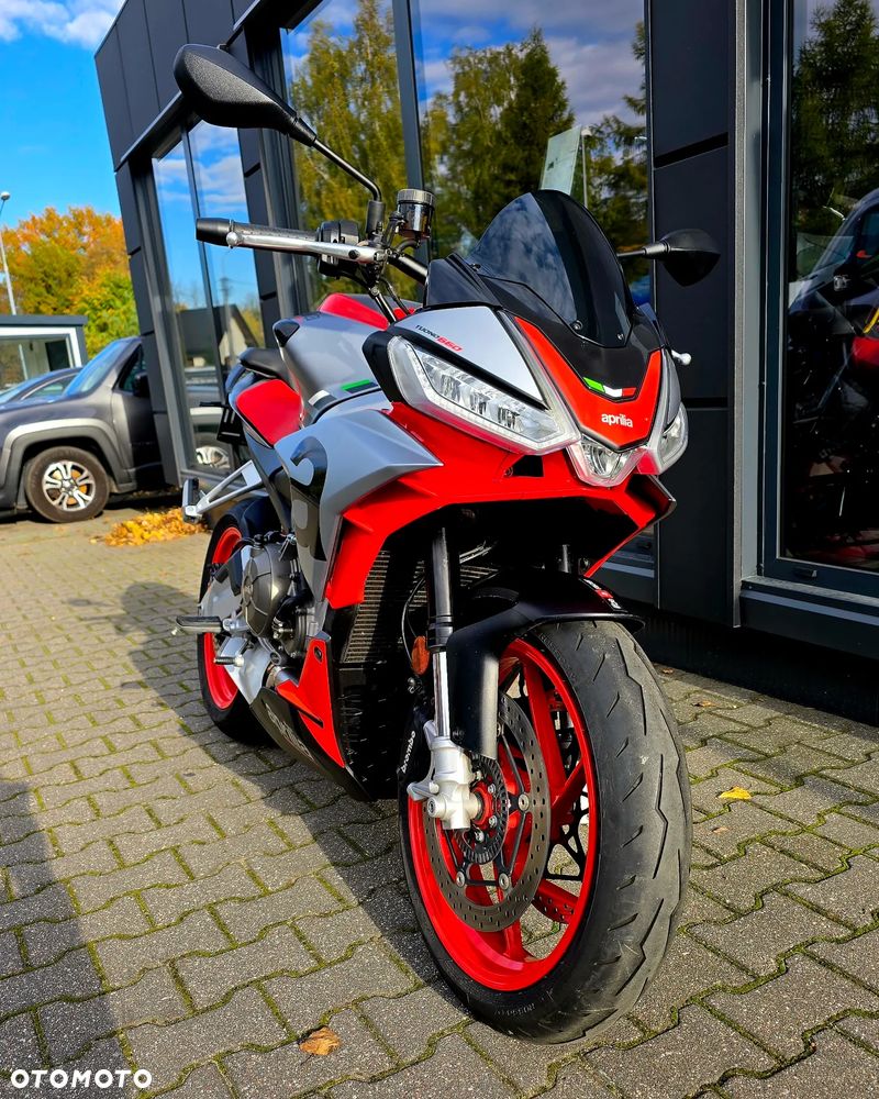 Aprilia Tuono - 9