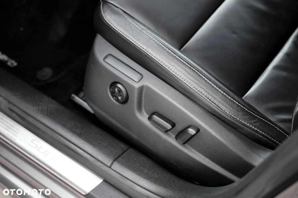 Skoda Superb 2.0 TDI Comfort - 11