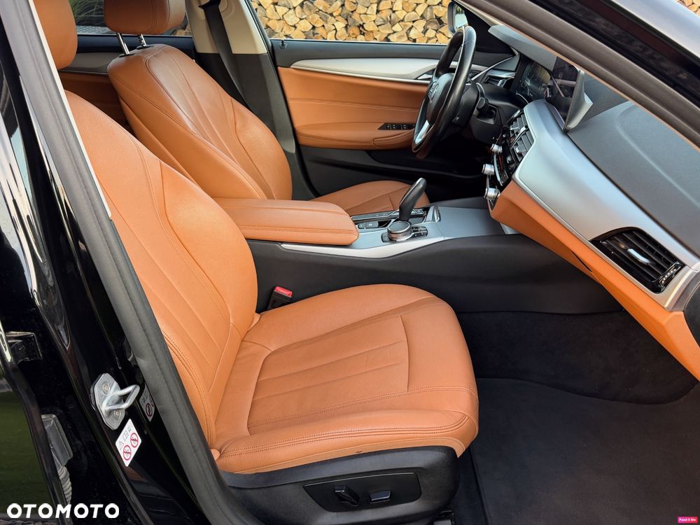 BMW Seria 5 520d Sport Line sport - 18
