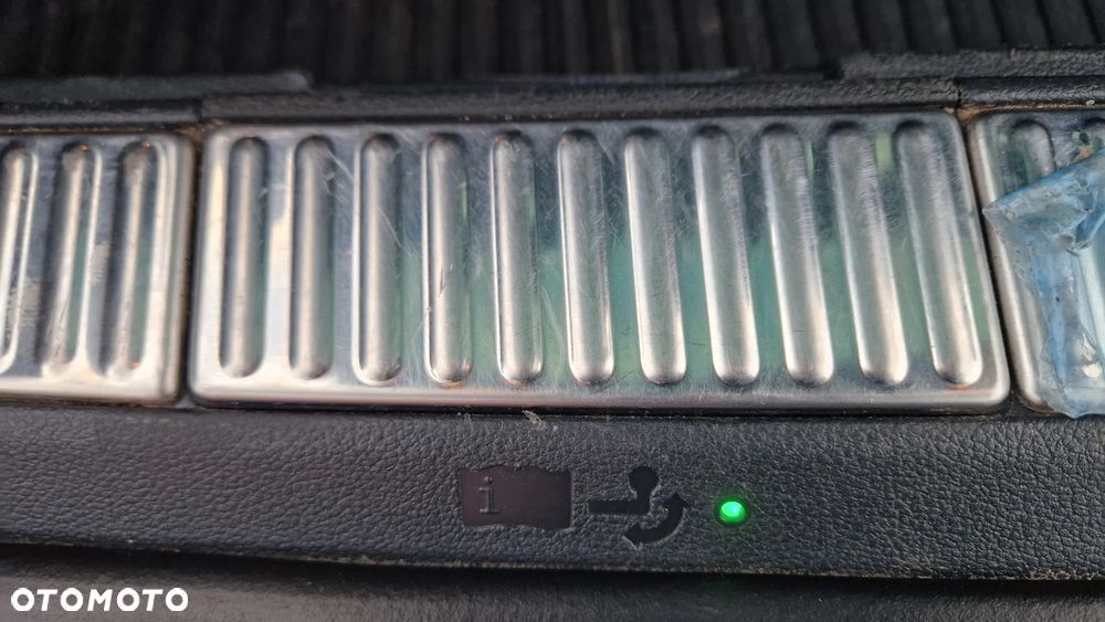 Skoda Superb 1.6 TDI GreenLine - 18