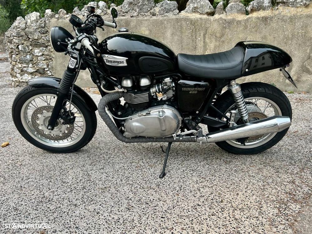 Triumph Thruxton CAFE RACER - 1