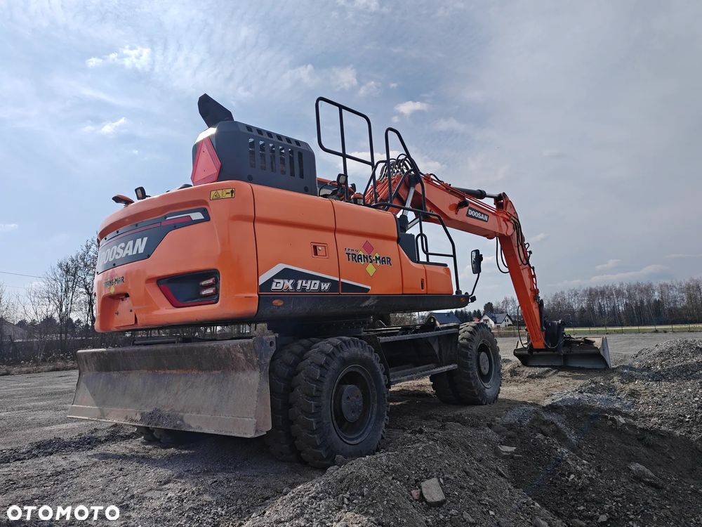 Doosan DX140W - 5