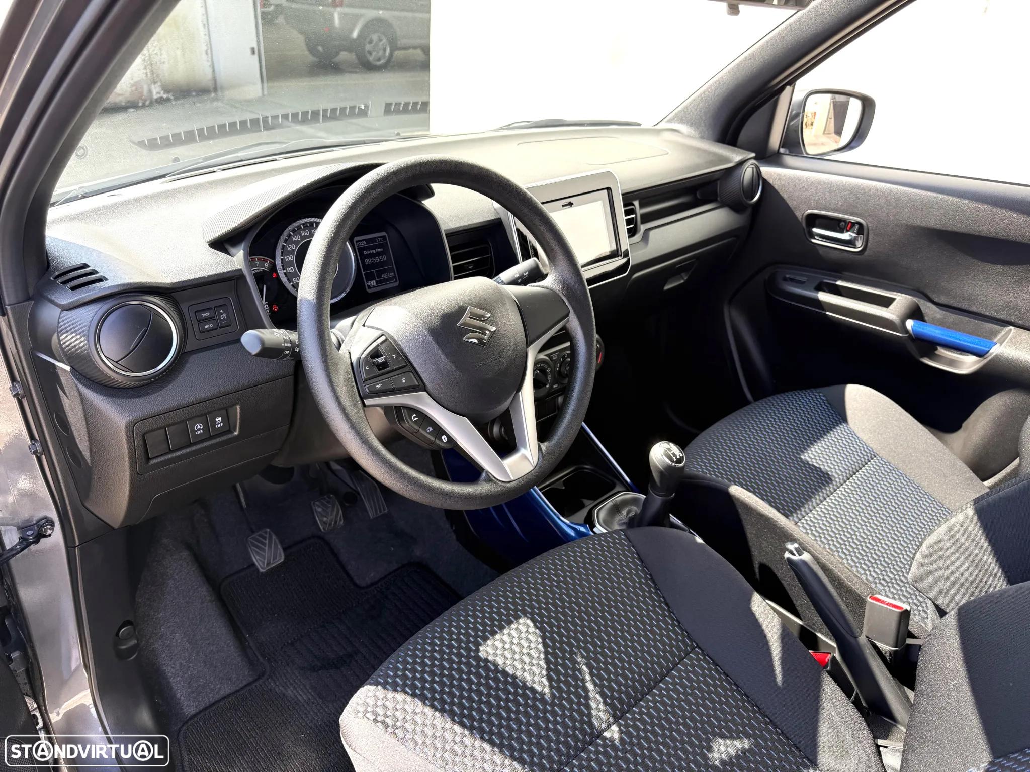 Suzuki Ignis - 12