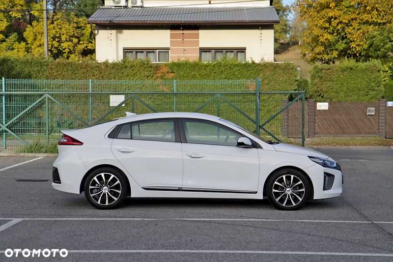 Hyundai IONIQ 1.6 GDI Premium - 5