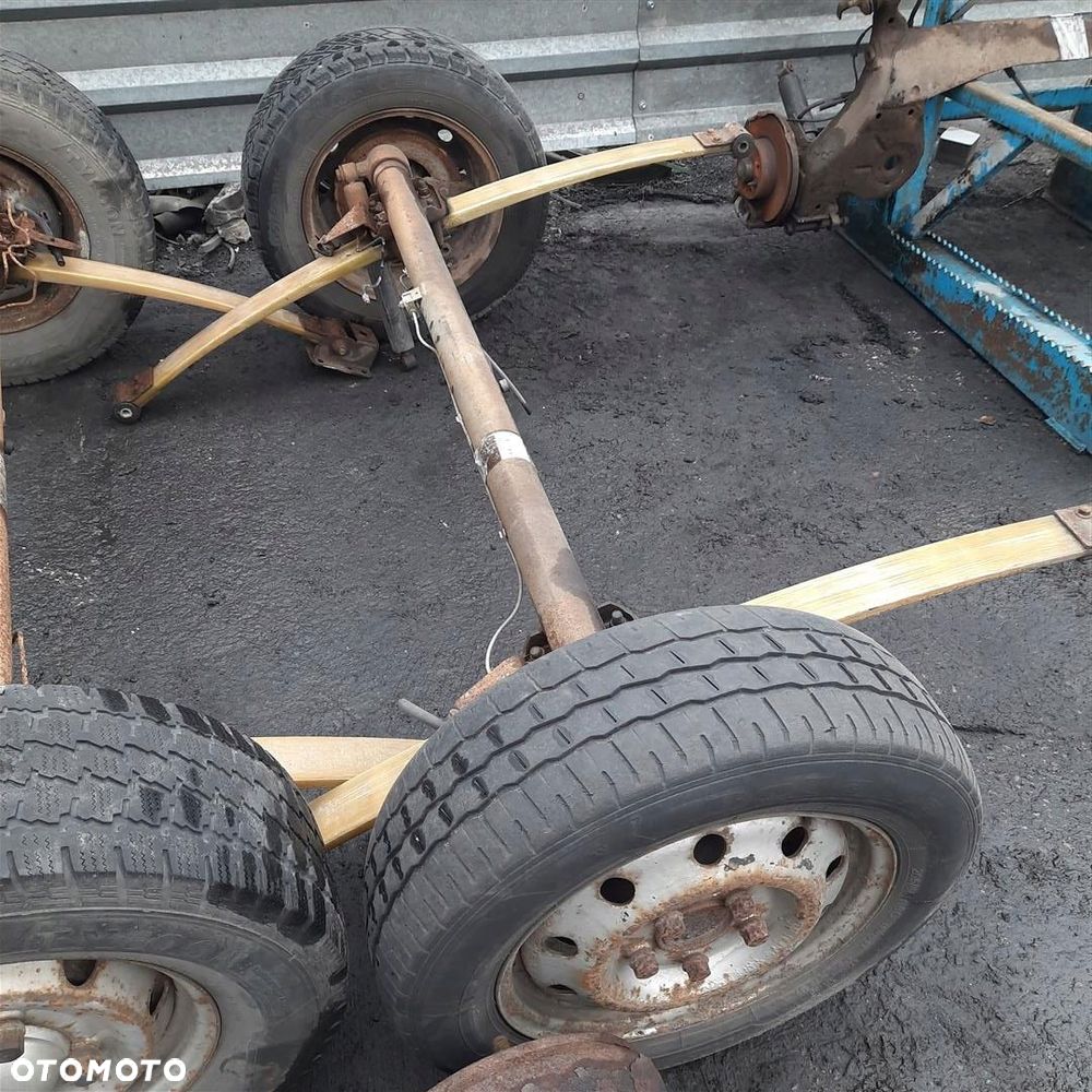 BELKA TYŁ POD PRZYCZEPĘ RESORY Opel Movano I 03-10R 215/65/16C - 4