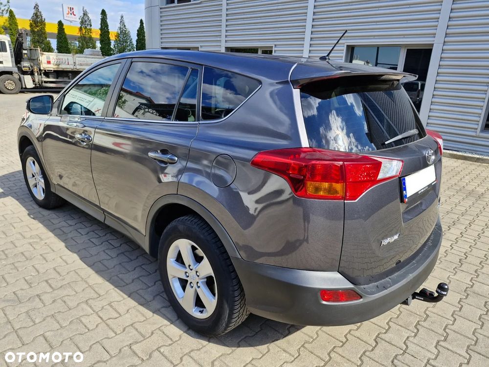 Toyota RAV4 - 4