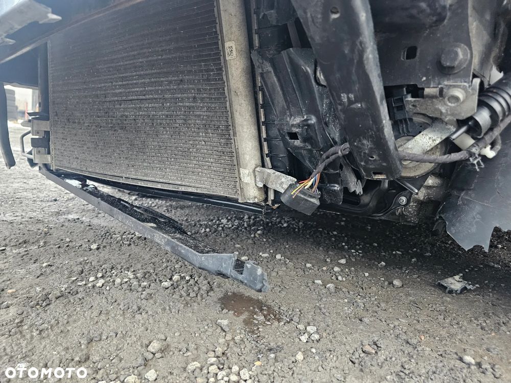 Volkswagen Passat 2.0 TDI SCR DSG Highline - 20