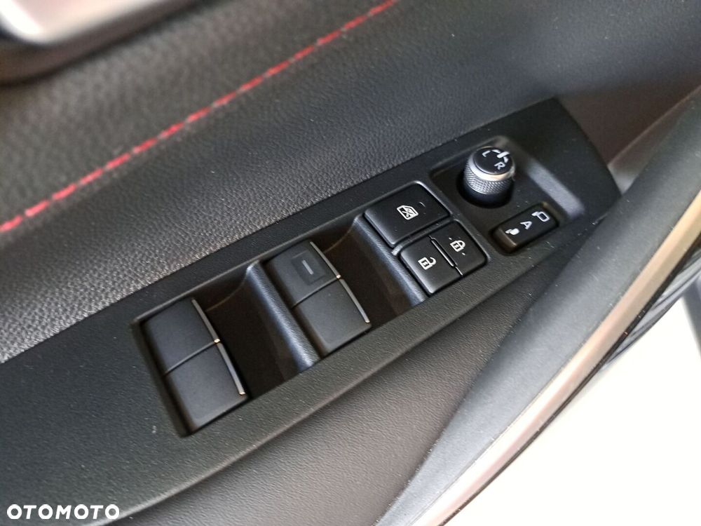 Toyota Corolla 2.0 Hybrid GR Sport - 37