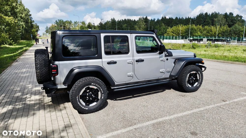 Jeep Wrangler - 13