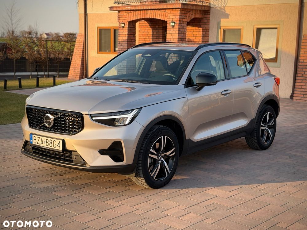 Volvo XC 40 B3 Plus Dark - 5