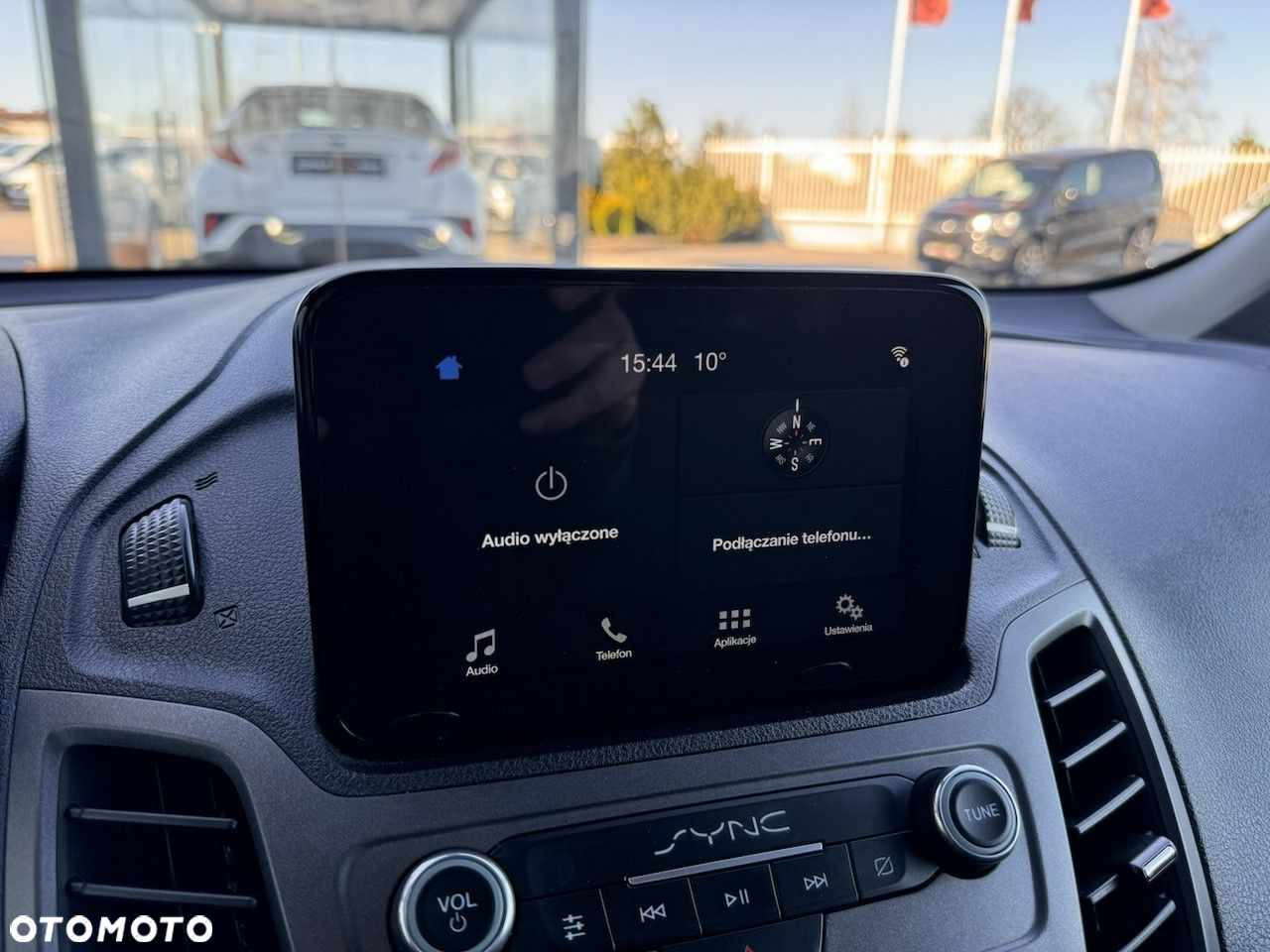 Ford Transit Connect - 19