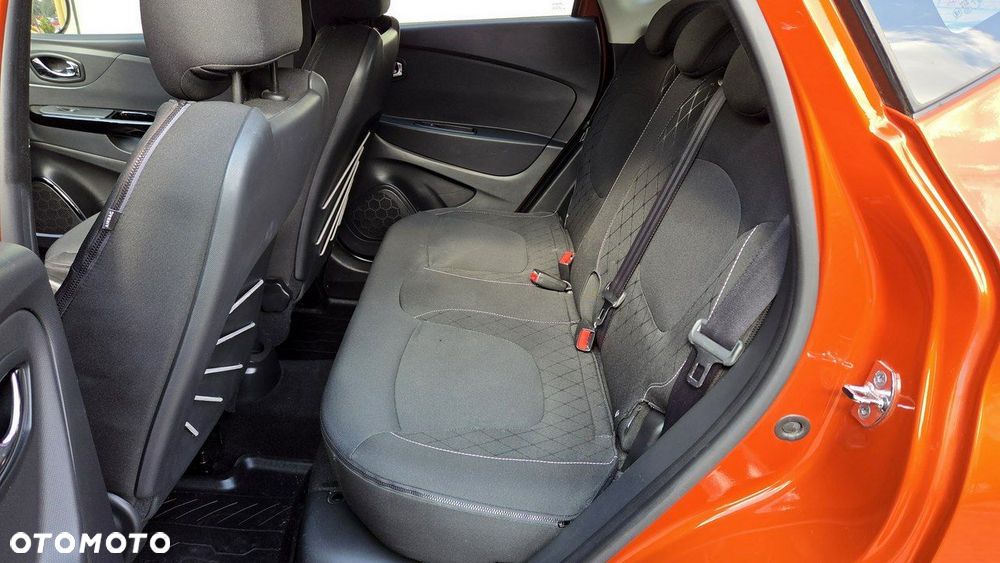 Renault Captur 1.2 TCe Intens EDC - 16