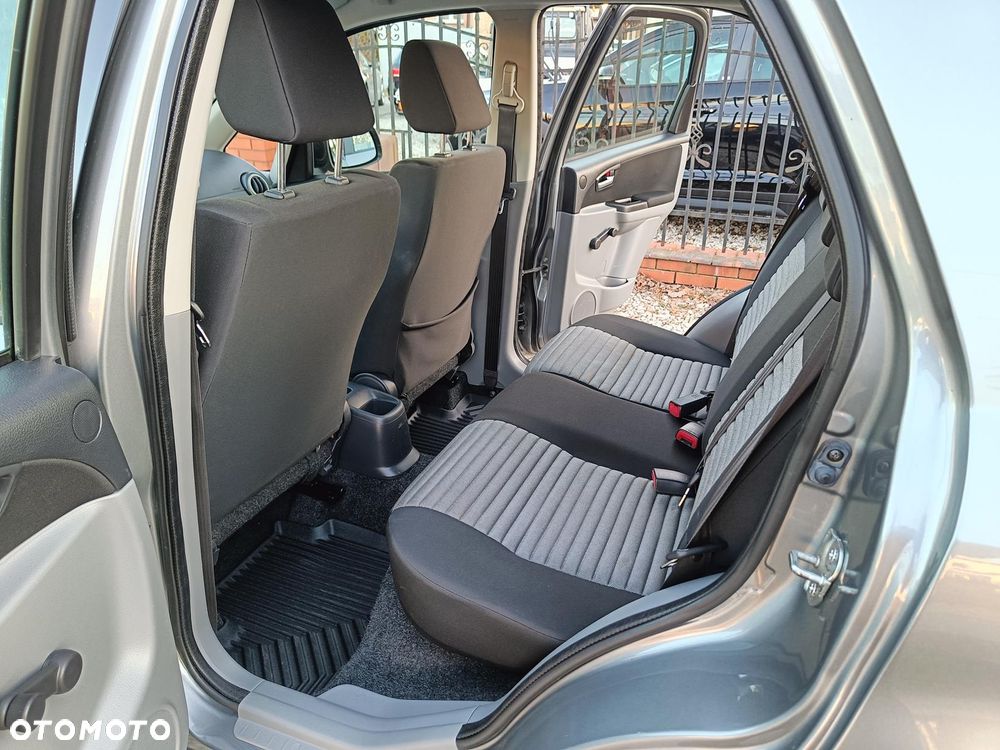 Suzuki SX4 1.6 Premium 4WD - 28