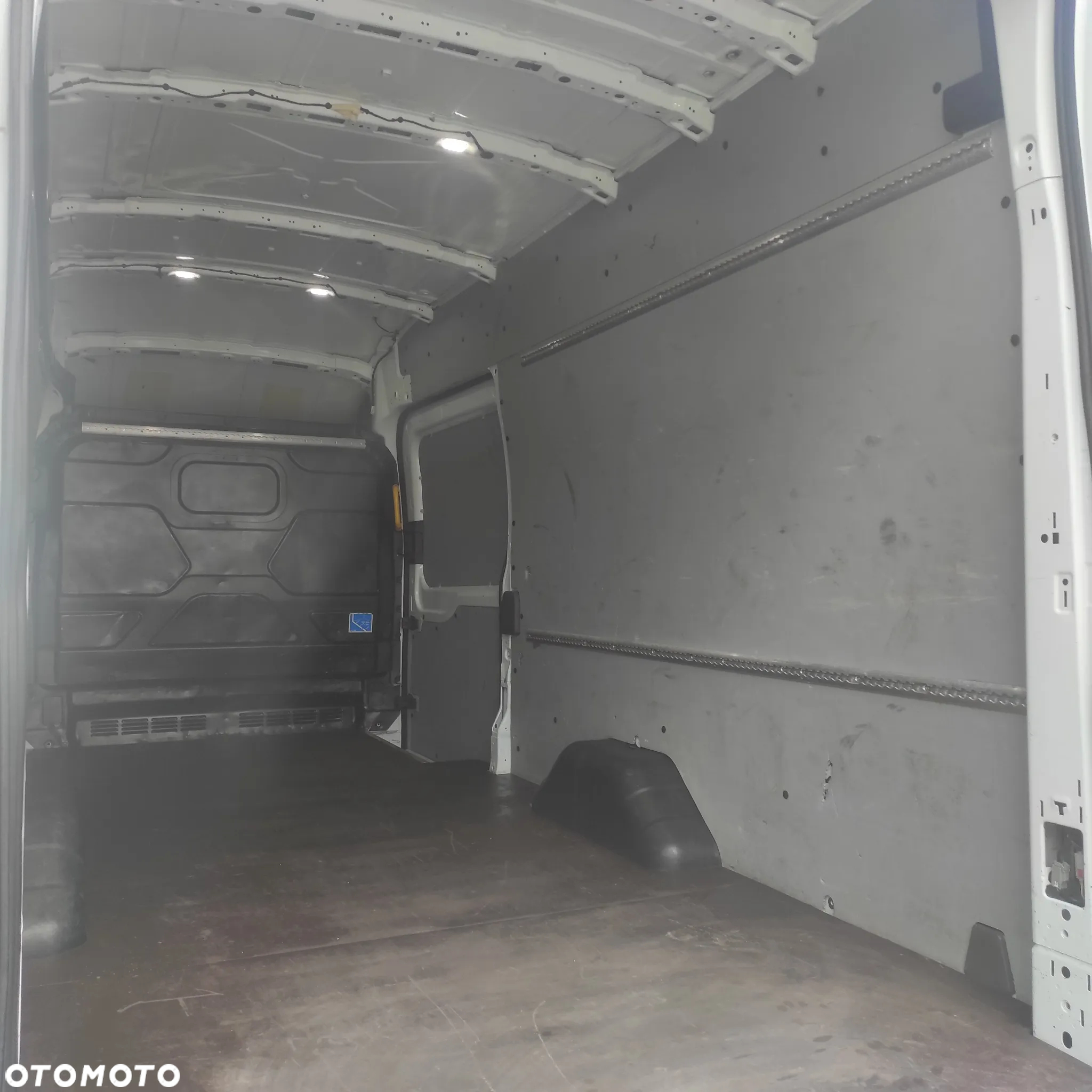 Ford Transit - 20