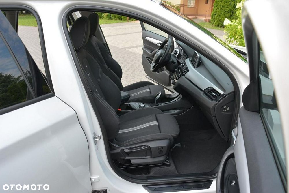 BMW X1 xDrive20d Advantage - 15