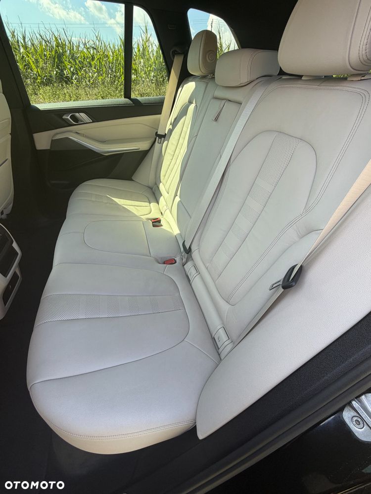 BMW X5 xDrive40i - 15