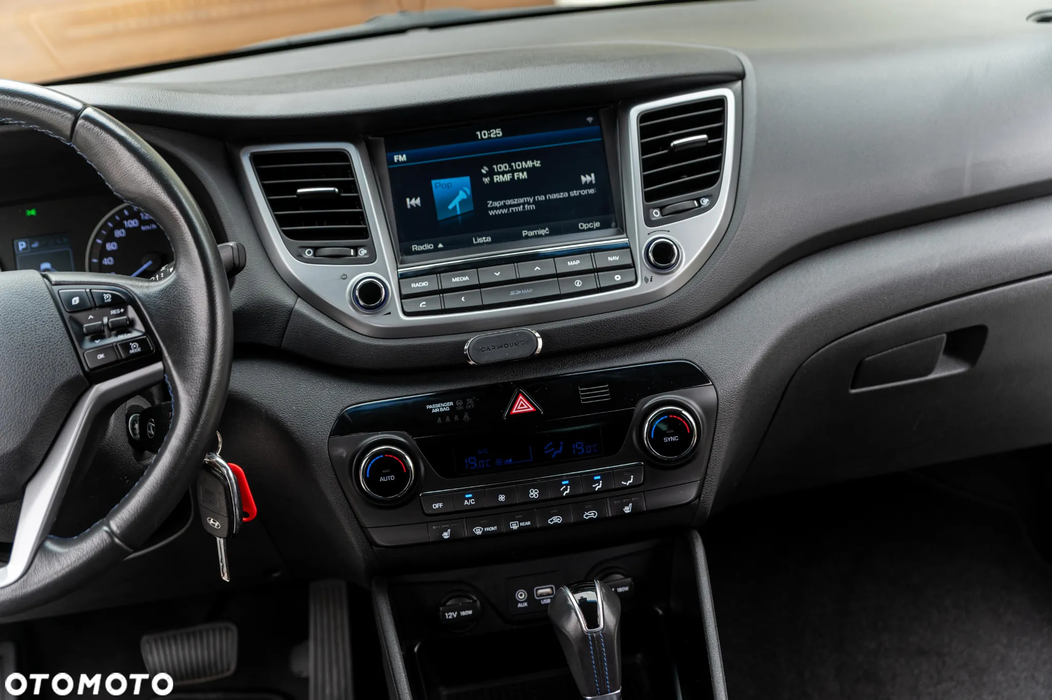 Hyundai Tucson blue 1.7 CRDi 2WD DCT Premium - 36