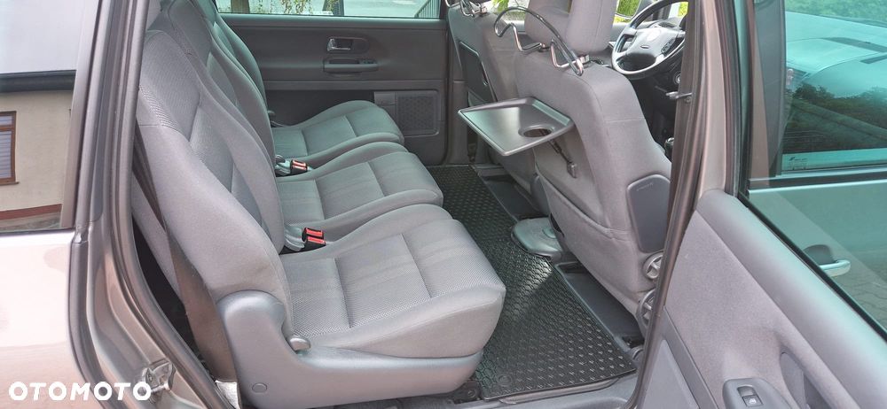 Volkswagen Sharan - 16