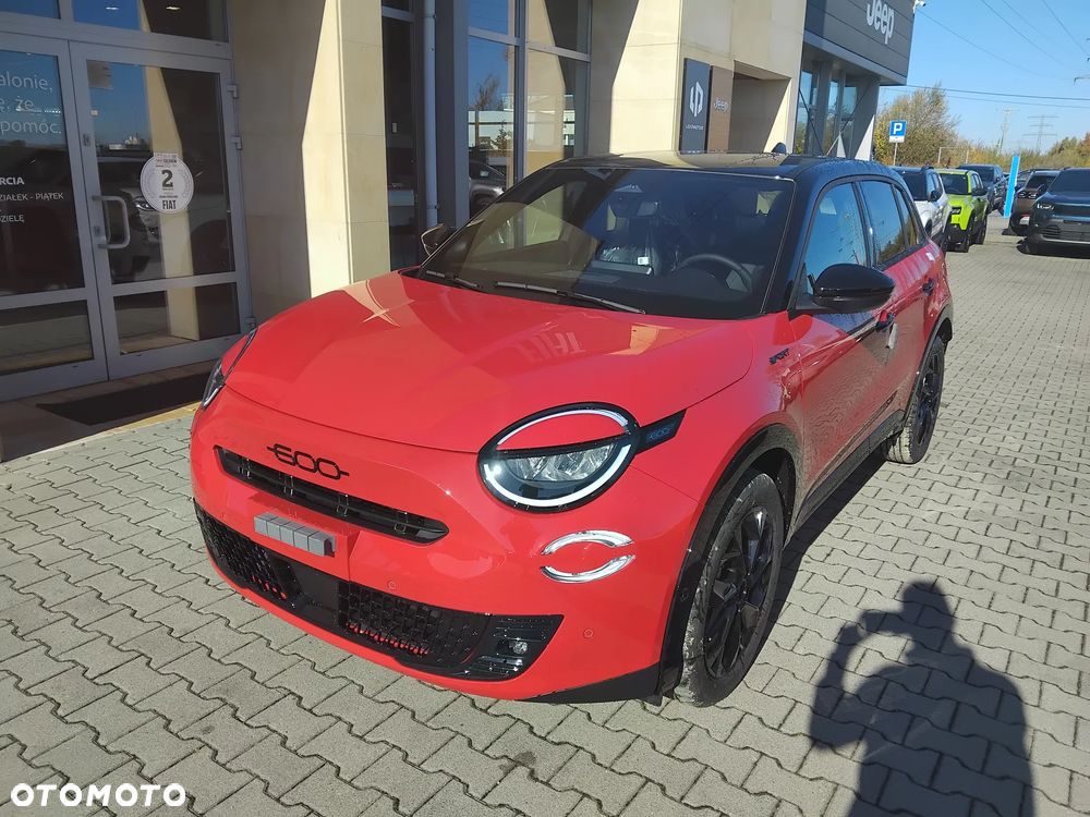 Fiat 600 1.2 Turbo Sport eDCT - 2