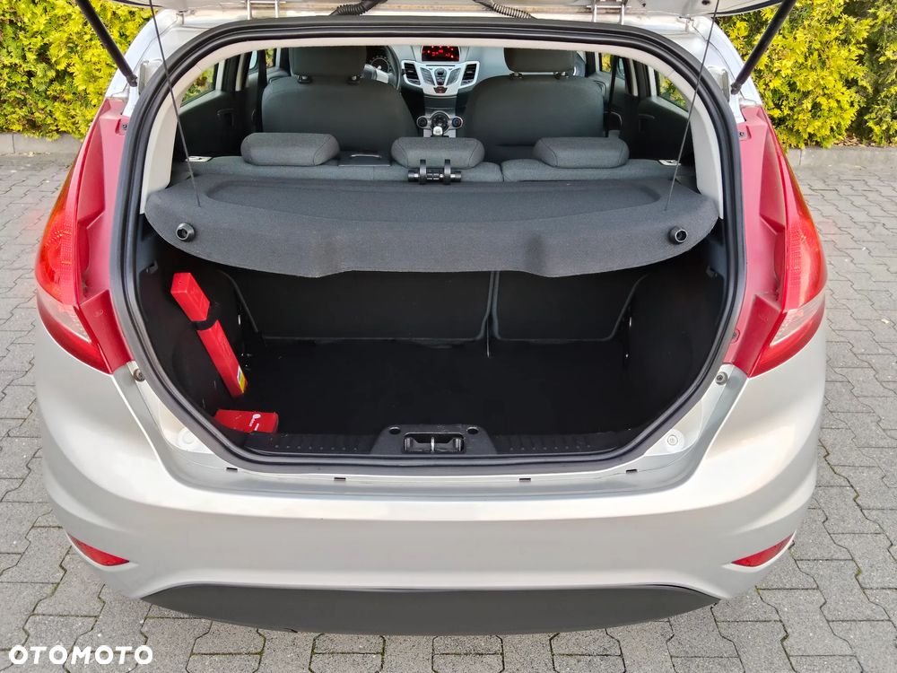 Ford Fiesta 1.25 Ambiente - 16