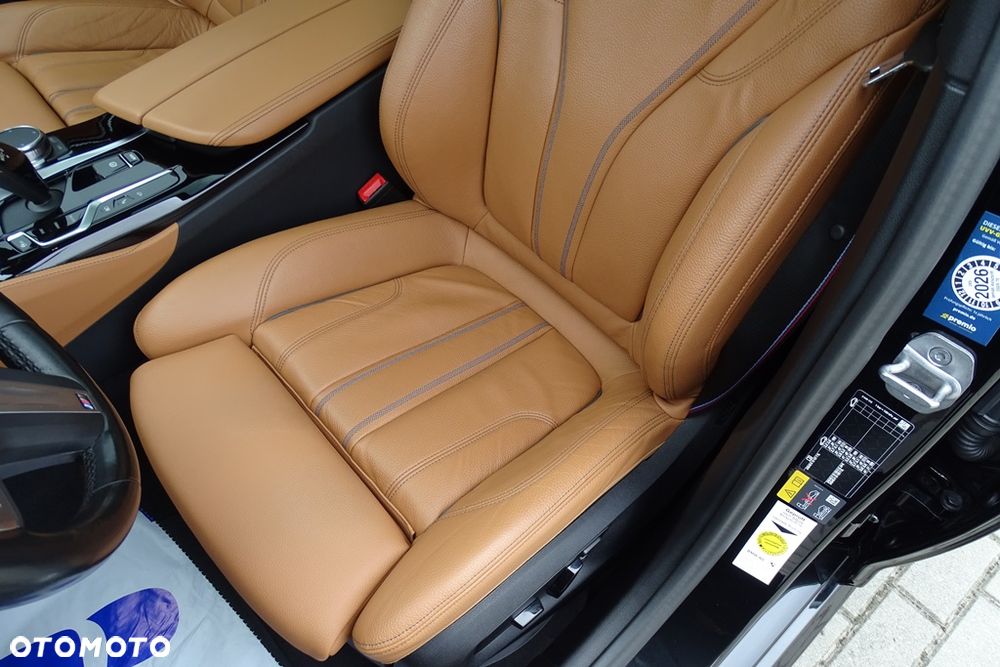 BMW Seria 5 530e xDrive M Sport sport - 21