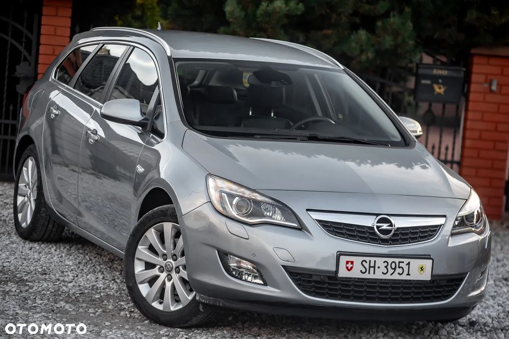 Opel Astra 1.6 Turbo Automatik Color Edition - 1