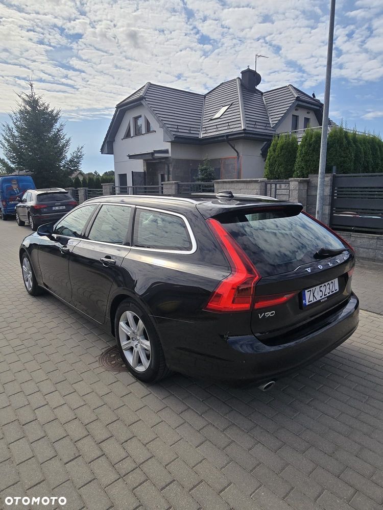 Volvo V90 D4 Momentum - 5