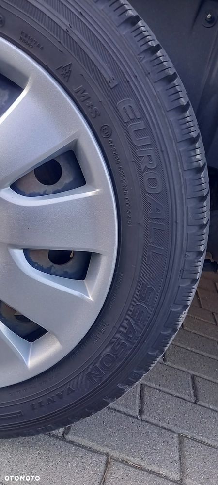 Opel COMBO - 19