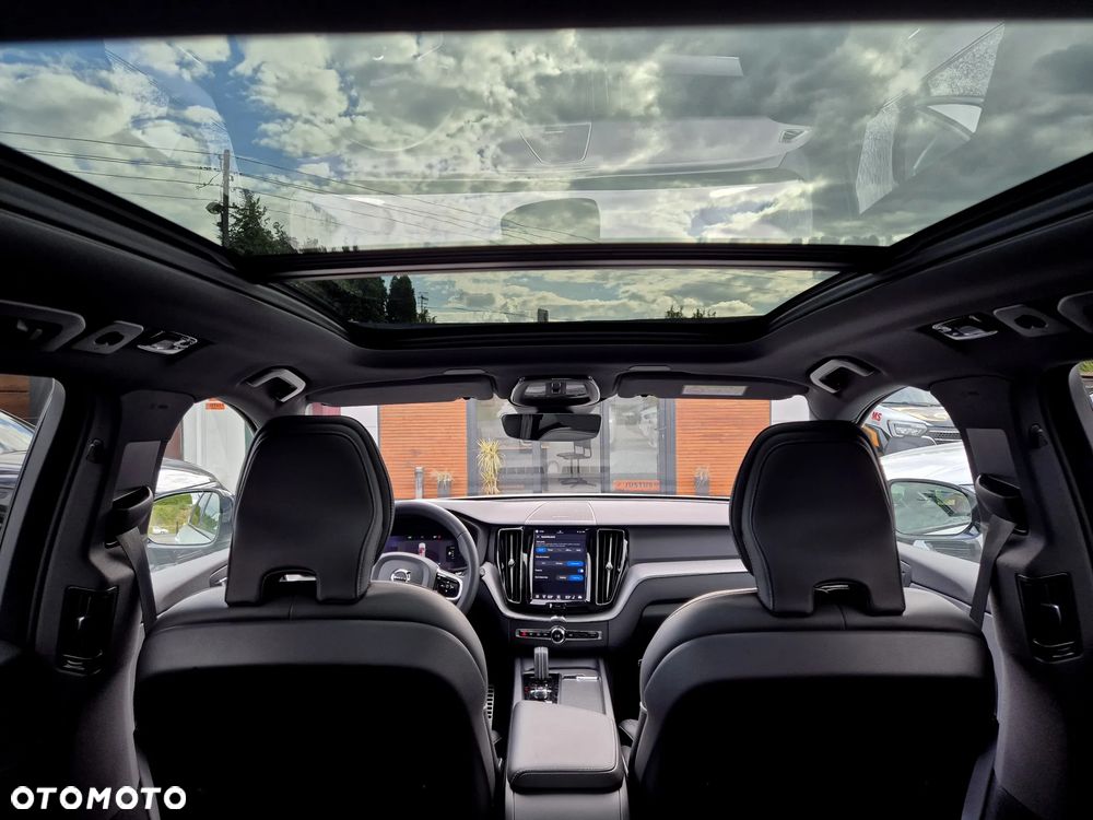 Volvo XC 60 T8 AWD Recharge Plus Dark - 17