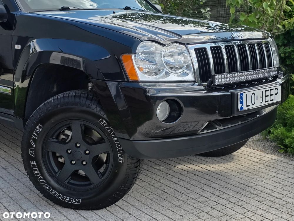 Jeep Grand Cherokee - 26