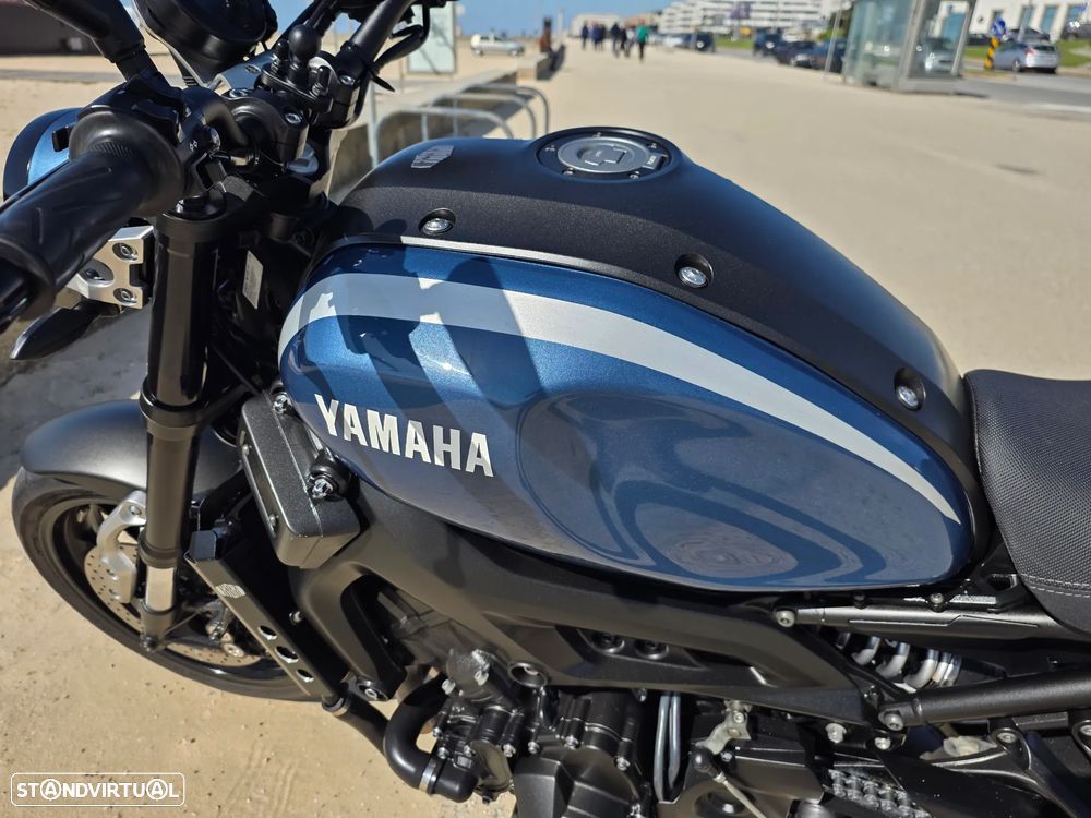 Yamaha XSR 900 - 9