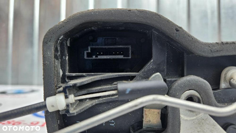 BMW 5 E60 E61 Zamek drzwi tył prawy Zamek tylny prawy 7167076 - 4