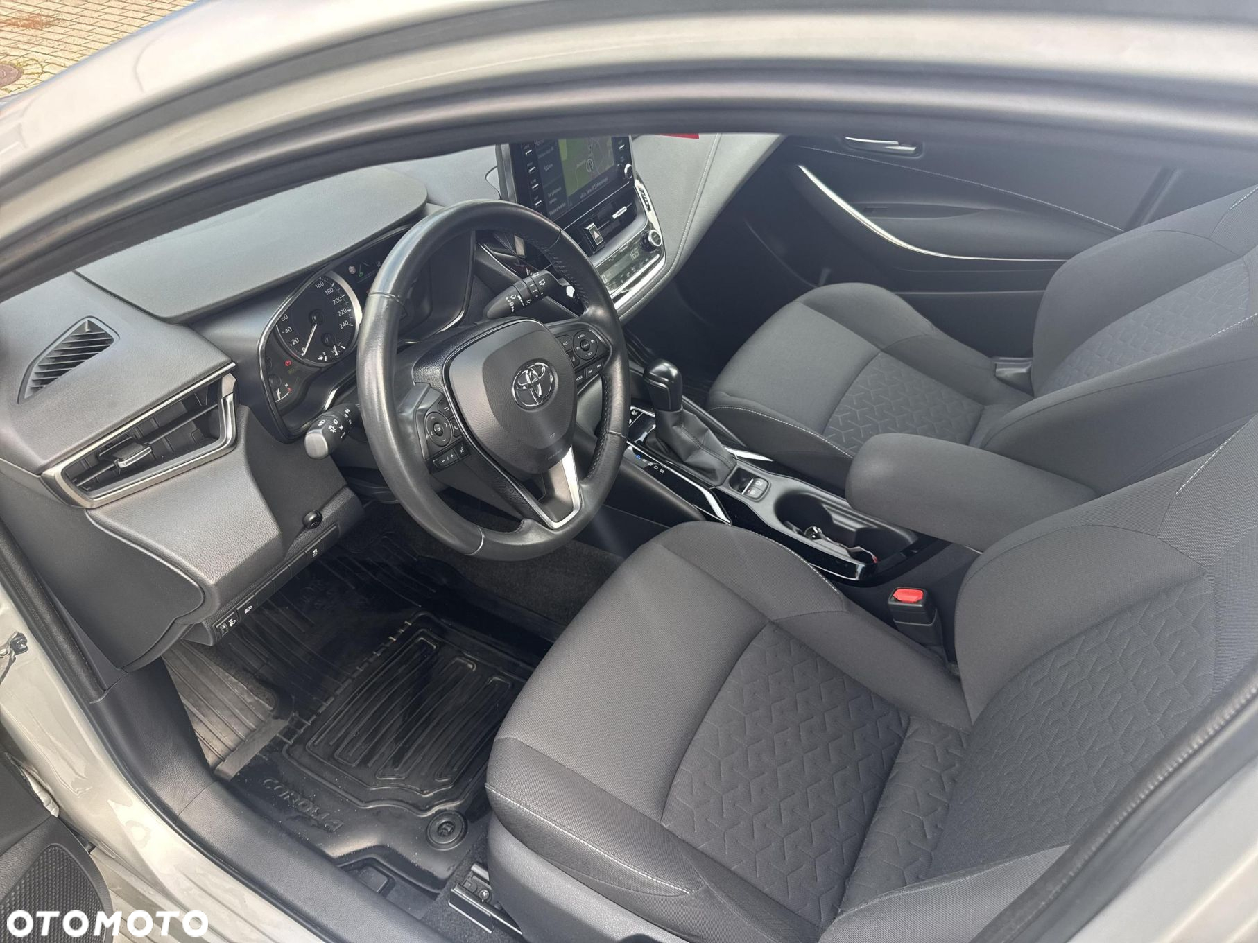 Toyota Corolla - 10