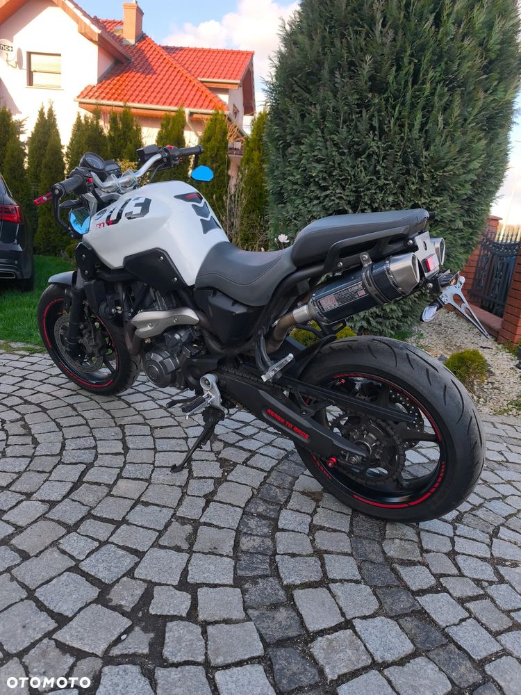 Yamaha MT - 3
