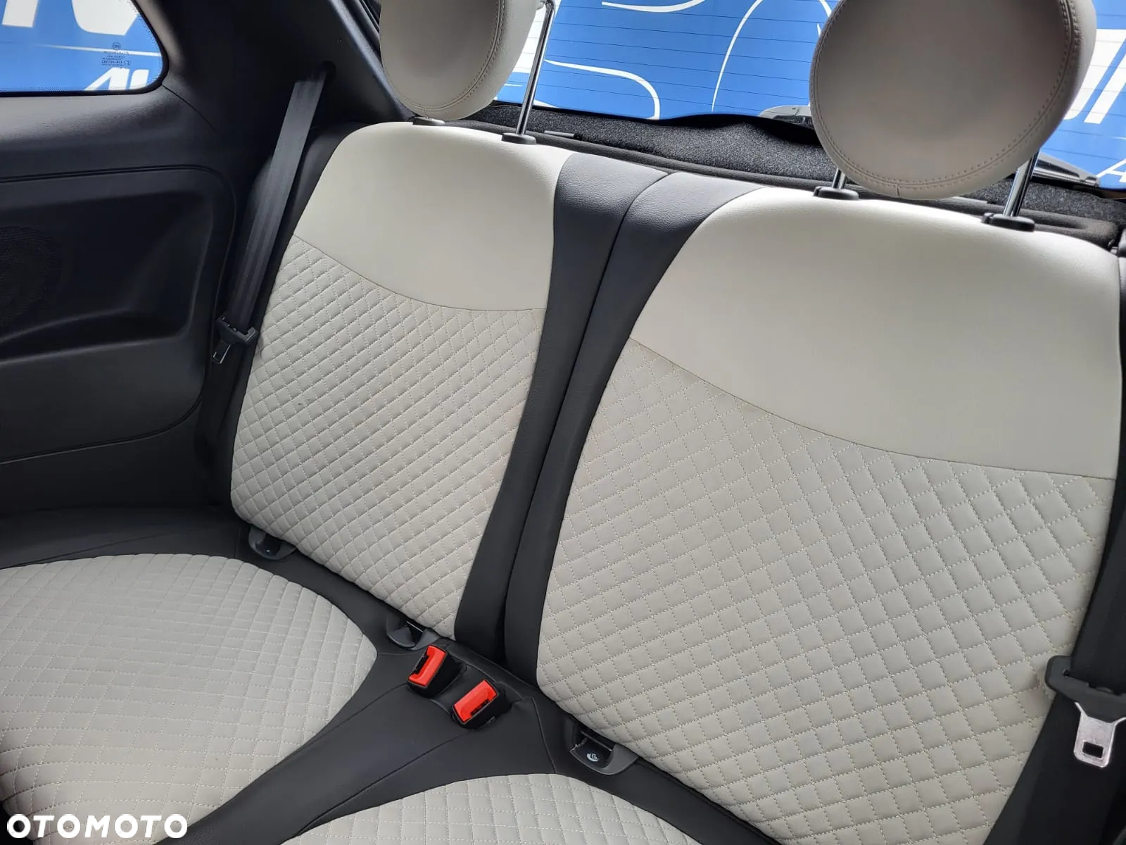 Fiat 500 1.0 Hybrid - 12