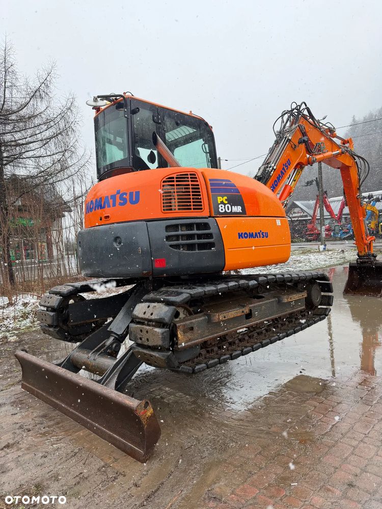 Komatsu Koparka Gąsienicowa 8 ton PC80MR-3. Sprowadzona z Norwegii. Centralne smarowanie!! Maszyna  jak Nowa 2016rok. 3200mtg 3x łamane Ramię. Klima ser.DEKRA. Własna pompa paliwa. Ani deka luzów i wycieków. Gąsienice klepki bez zużycia! Podwozie w pięknym stanie. Okazja Maszyna zadbana!! Po serwisach eksploatacyjnych. - 37