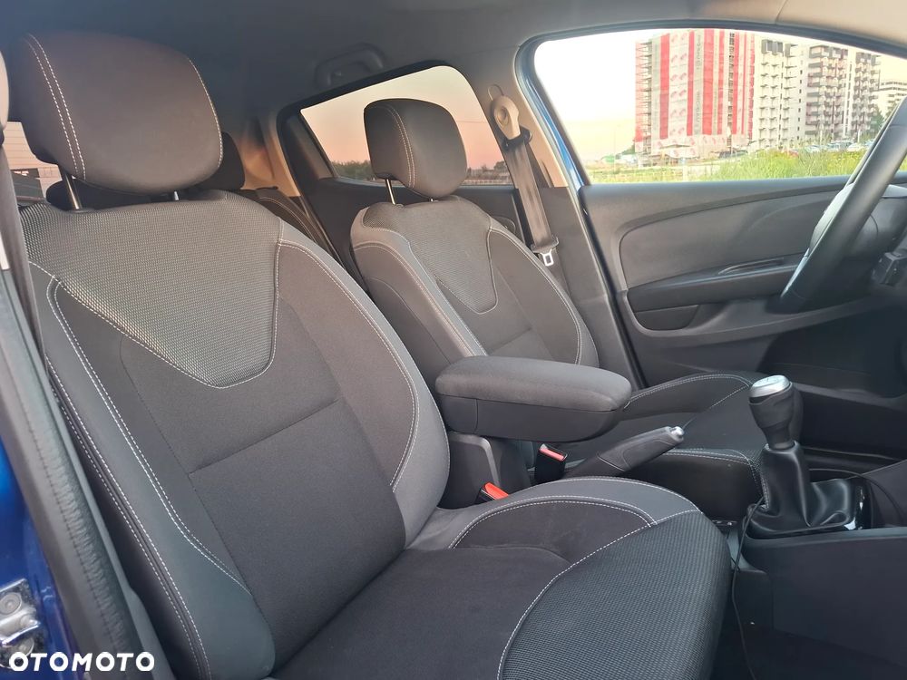 Renault Clio 1.2 16V Limited Plus - 17