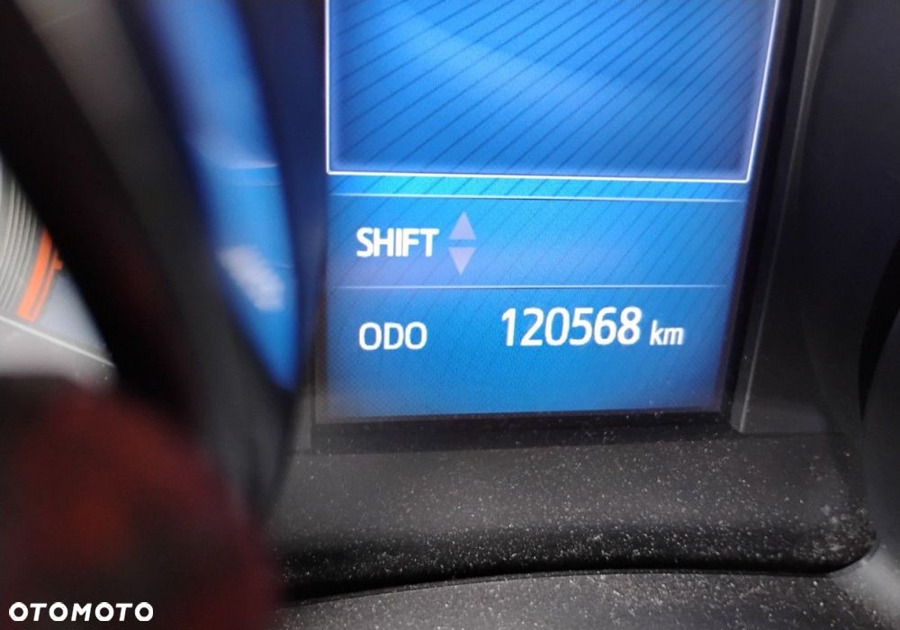 Toyota Auris - 13
