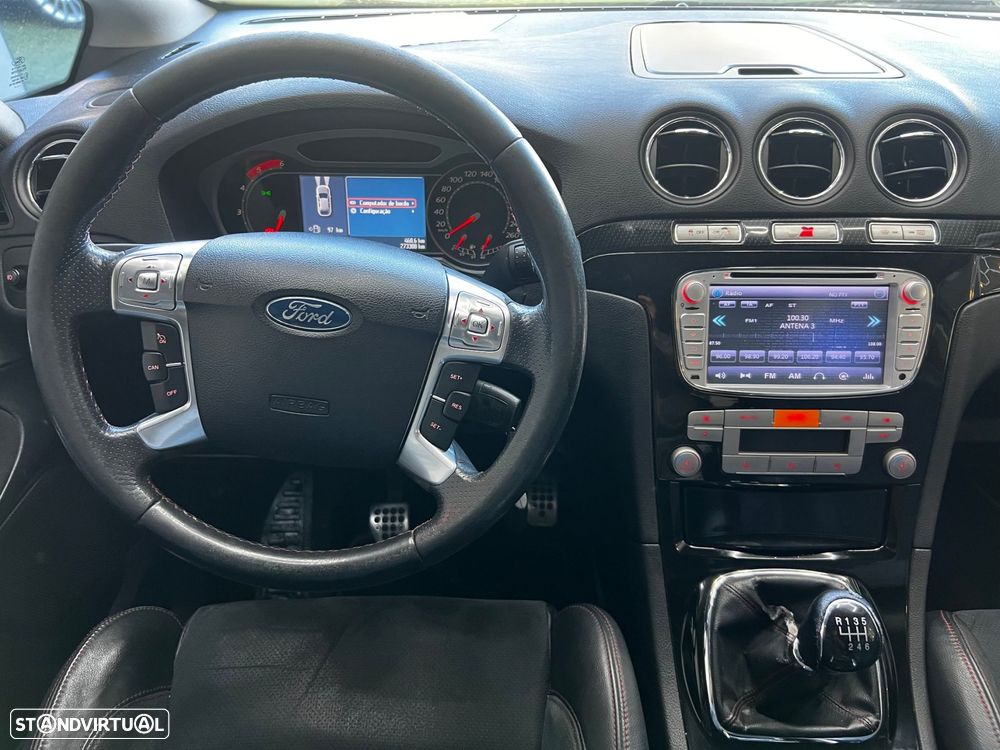 Ford S-Max 2.2 TDCi Titanium 7L - 25