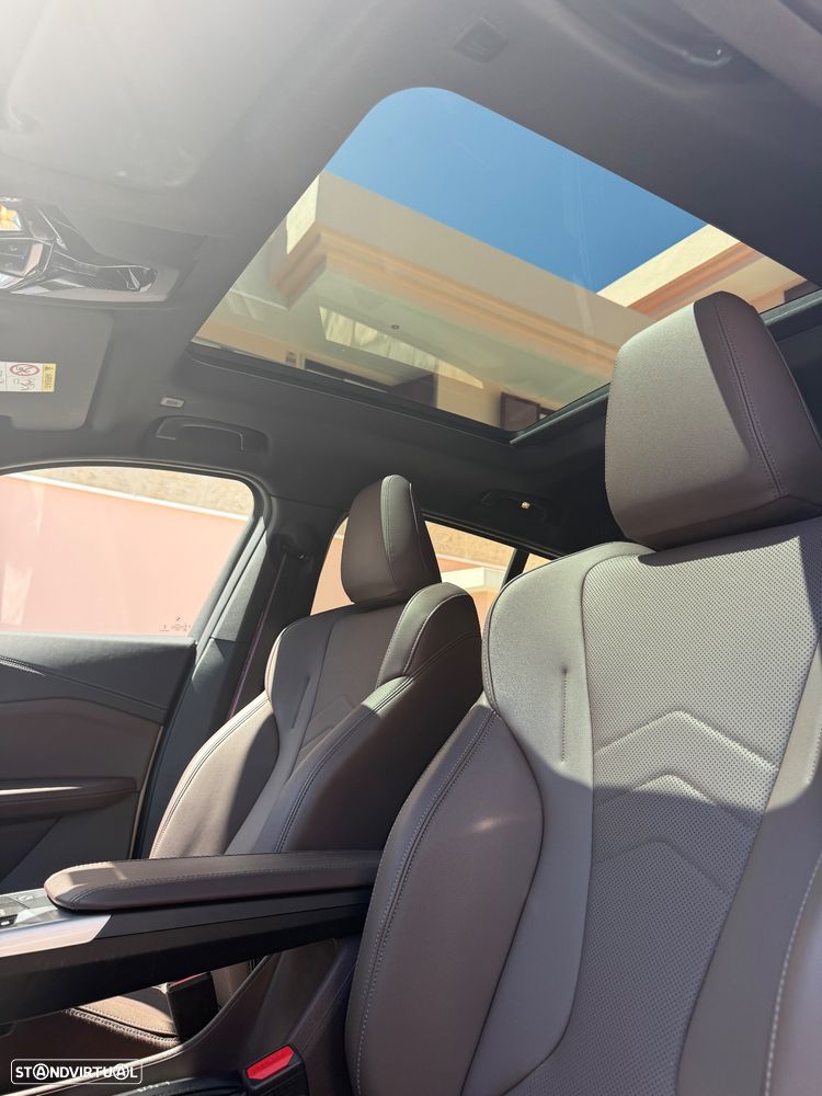 BMW iX2 eDrive20 Pack Desportivo M - 10