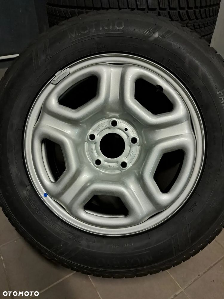 Nowe koła zimowe stalowe Dacia Duster II 215/65R16 98H - 2