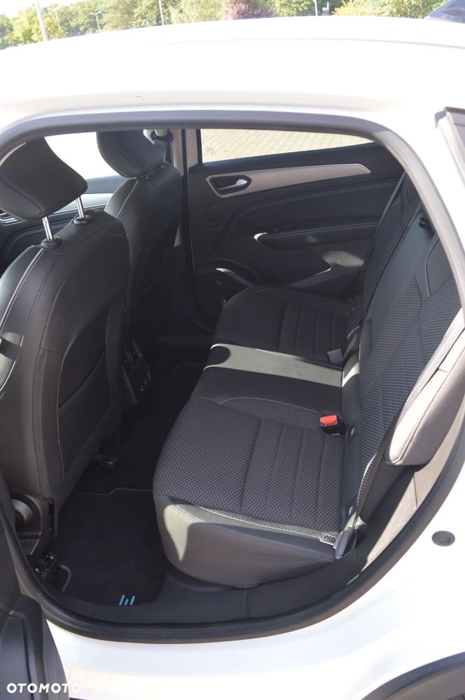 Renault Arkana E-TECH 145 INTENS - 9