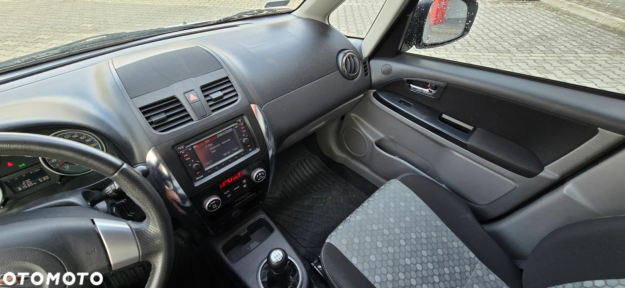 Suzuki SX4 1.6 Comfort 4WD - 36