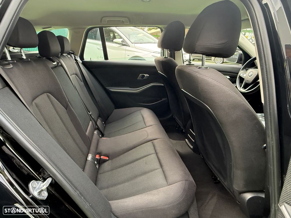 BMW 318 d Touring Advantage - 21