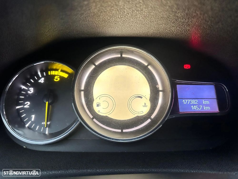 Renault Mégane ENERGY dCi 110 LIMITED - 3